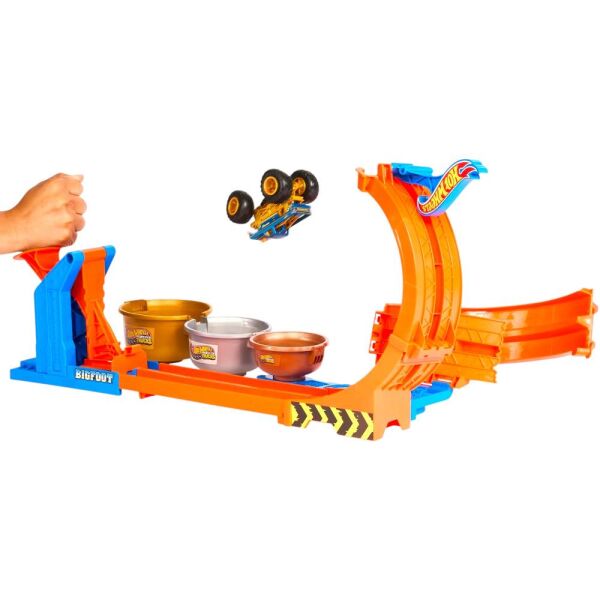Hot Wheels Monster Trucks Döngü ve Takla Bigfoot Oyun Parkuru JBX64