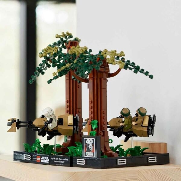 LEGO Star Wars Endor Hız Motoru Takibi Dioraması 75353