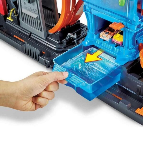 Hot Wheels Dev Ahtapot İle Araba Yıkma Seti GTT96