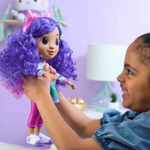 Gabby’s Dollhouse Sesli Şarkı Söyleyebilen Gabby 30 cm 6070859