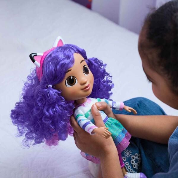 Gabby’s Dollhouse Sesli Şarkı Söyleyebilen Gabby 30 cm 6070859