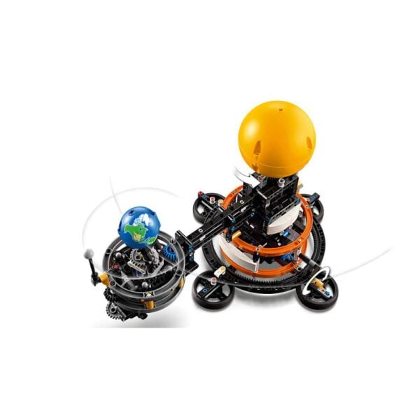 LEGO® Technic Dünya ve Ay Yörüngesi 42179