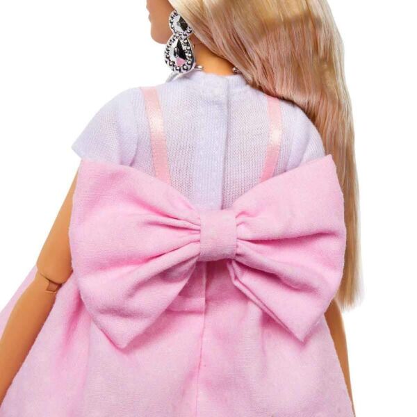 Barbie Deluxe Style Bebekler HYV27