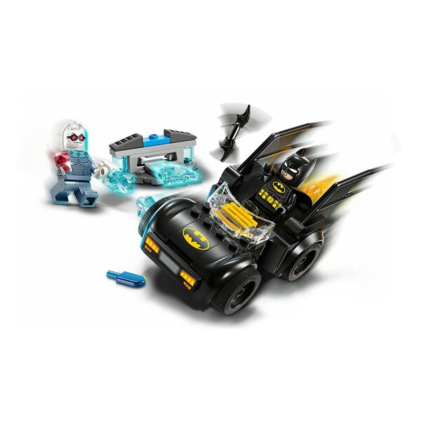 LEGO® DC Batman ve Batmobile Mr. Freezee Karşı 76301