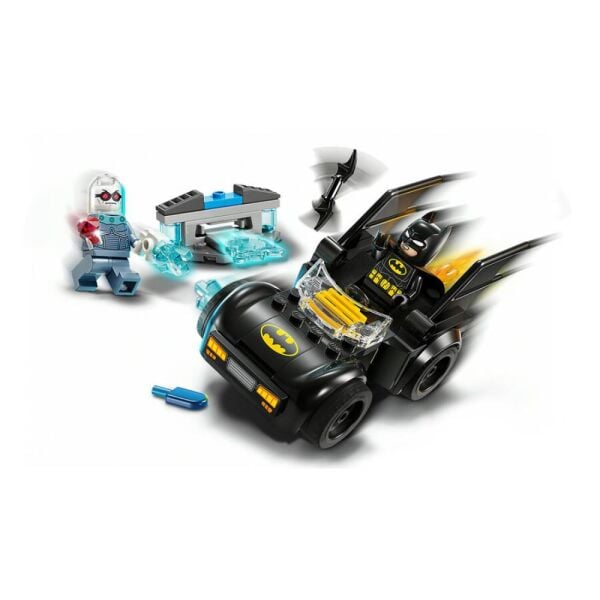 LEGO® DC Batman ve Batmobile Mr. Freezee Karşı 76301