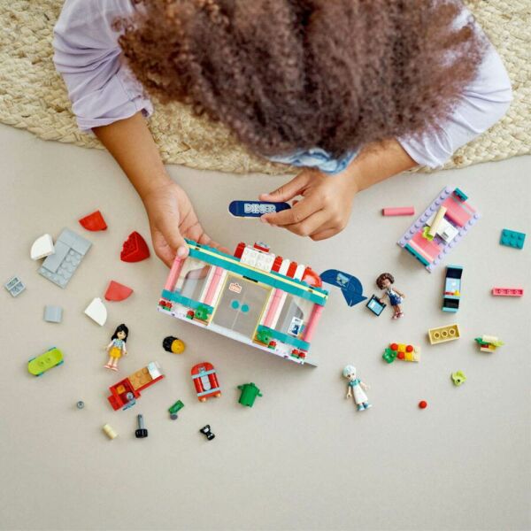 LEGO Friends Heartlake Şehir Merkezi Restoranı 41728