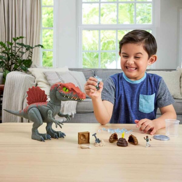Jurassic World Crushivores Serisi Kafes Oyun Seti ve Bileşenler HTP71