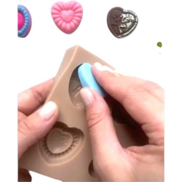 Smarta Silikon Kalıplar Lezzetli Kalpler