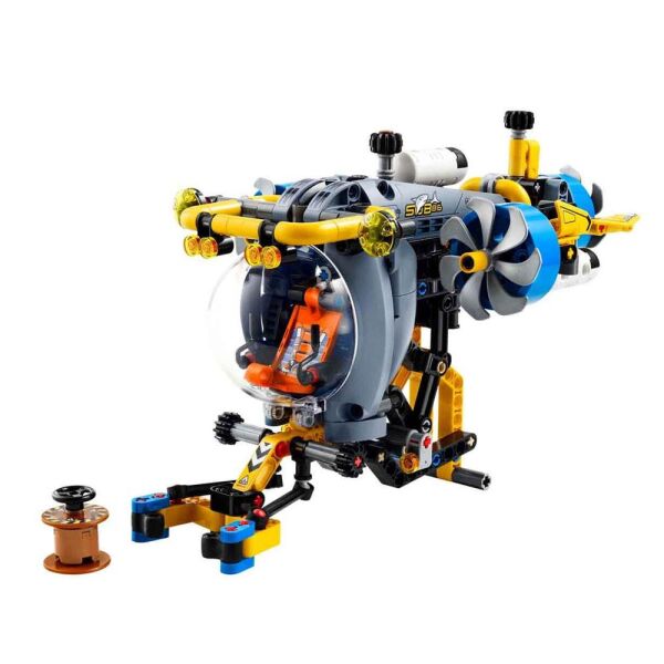 LEGO® Technic Derin Deniz Araştırma Denizaltısı 42201