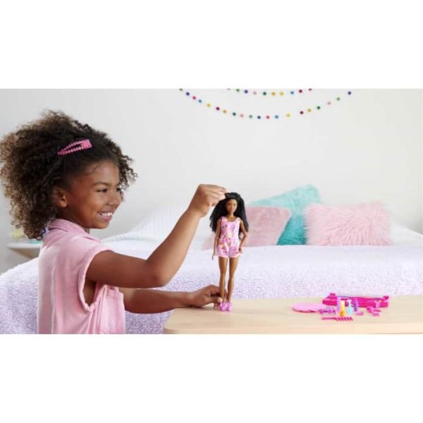 Barbie Brooklyn Eğlenceli Saçlar Oyun Seti HHM39